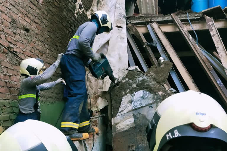 building collapsed in kandivali