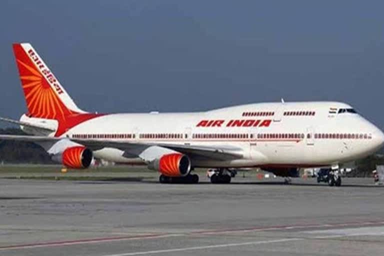 2 flights from Oman& Kuwait with 362 stranded Indians reach Kerala