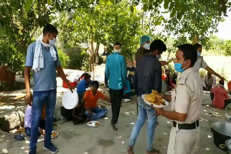 palwal police cook migrant labourers