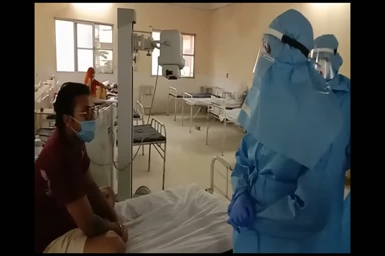 ujjain collector visits corona patients