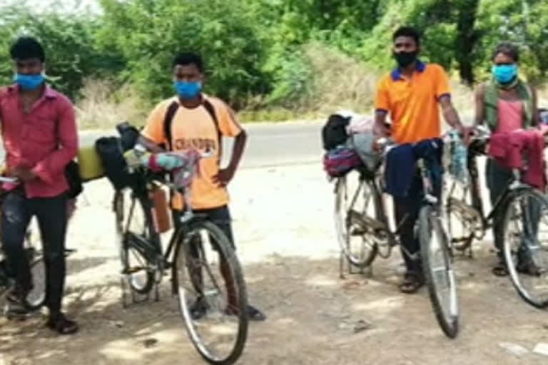 journey For their own state of Jharkhand on the bicycles