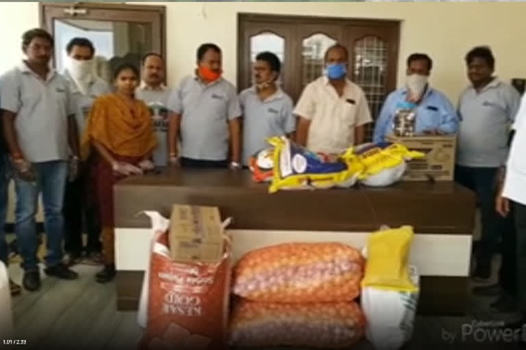 miryalaguda yoga club members donated 90 thousand worth groceries to amma nanna orphanage home