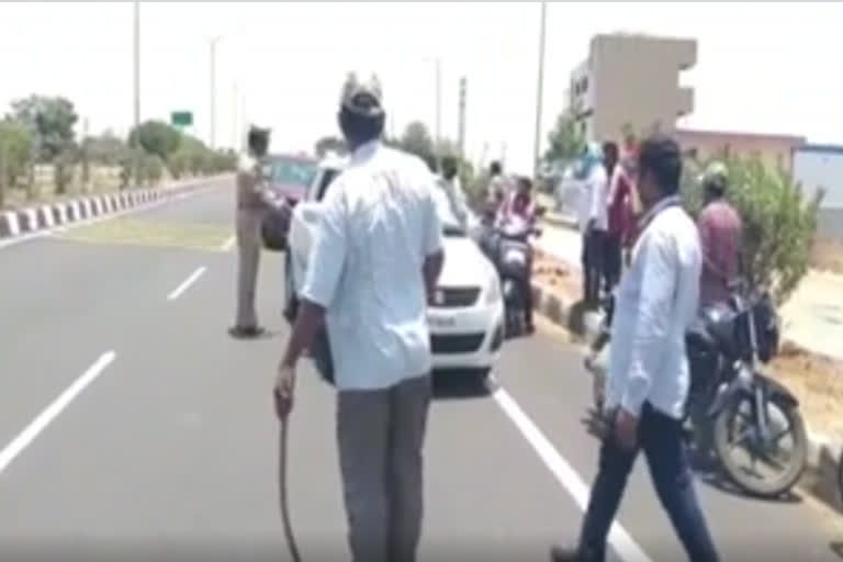 police cheking at krunool dst checkpost