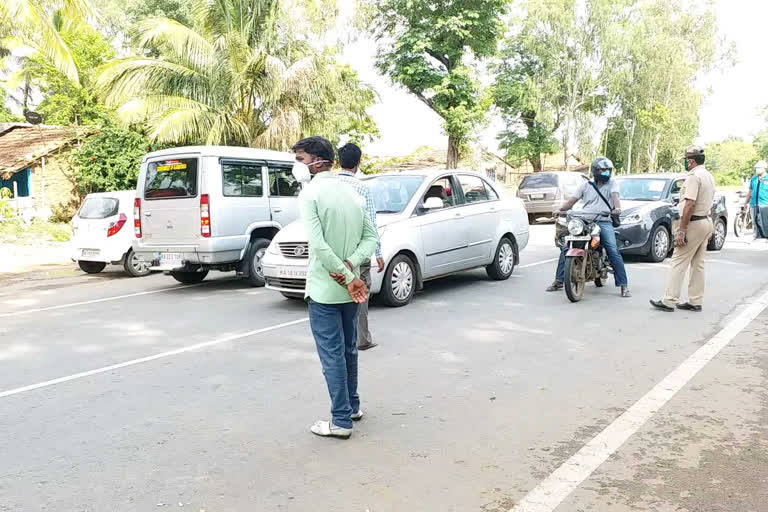 ಶಿಕಾರಿಪುರದ ಗಡಿ ಬಾಗದ ಚೆಕ್ ಪೋಸ್ಟ್ ಗಳಲ್ಲಿ ಚುರುಕುಗೊಂಡ ತಪಾಸಣೆ