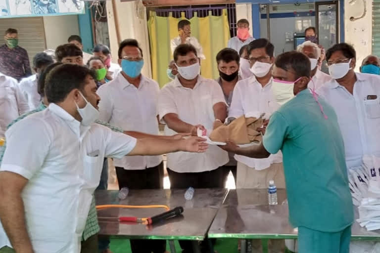 Distribution of clothing for sanitation workers in nayudupeta nellore district