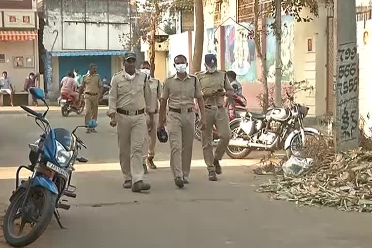 A man tried to deceive the police in r.r. venkatapuram