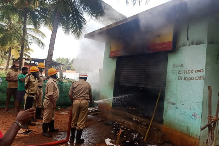 Fire to the liquor store in Chamarajanagar