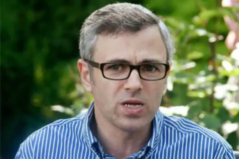 we need manmohan singh in present tough times: omar abdullah