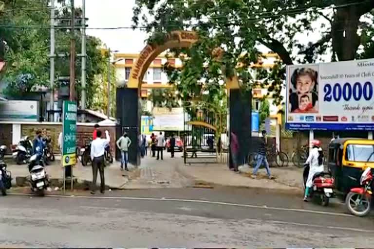 one person died in mahendra mohan choudhury hospital during his quarantine period