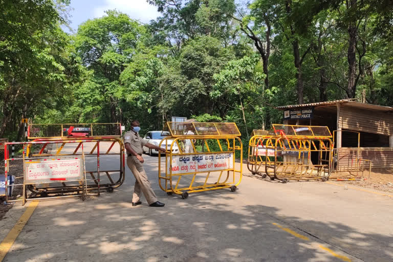 Tamil Nadu driver blocked at check post