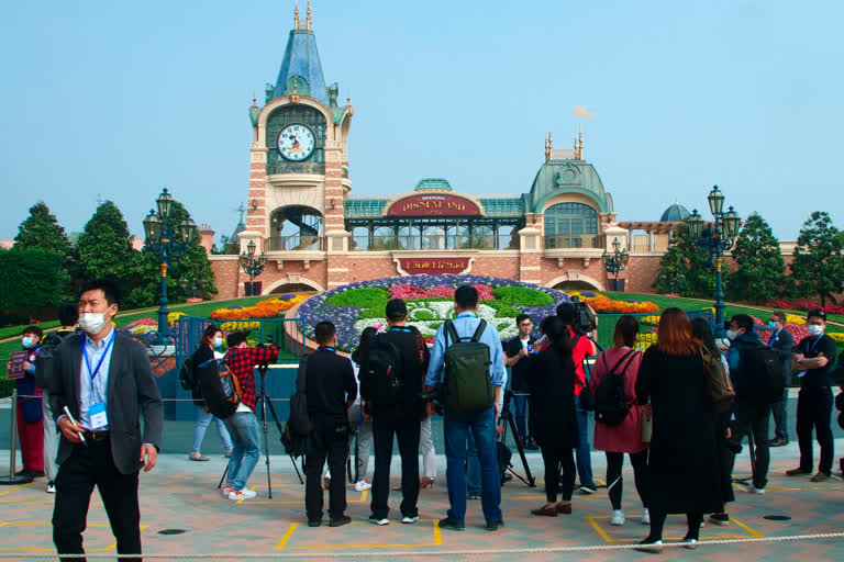 Shanghai's Disneyland reopens after virus closure