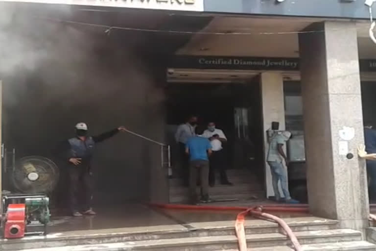 fire in furniture showroom in hisar's red square market