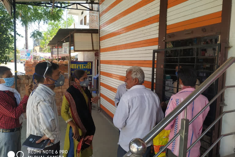 Shops open without permission in dewas