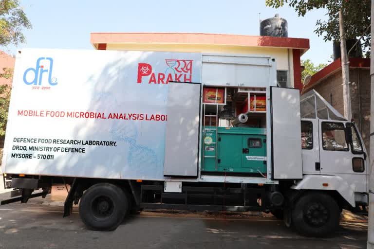 MOBILE_PARAK_UNIT  FOR KOVID TEST