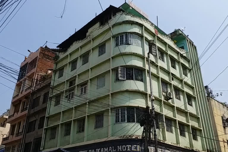 administration sealed rajkamal hotel after found a covid-19 victim there