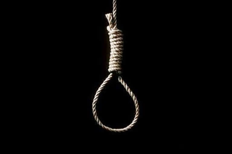 Cop commits suicide in Baramati  Maharashtra news  Baramati city police station news  Pune news  Baramati city news  മഹാരാഷ്ട്ര  പൂനെ  പൊലീസുകാരൻ ആത്മഹത്യ ചെയ്തു  സനപ്പ്