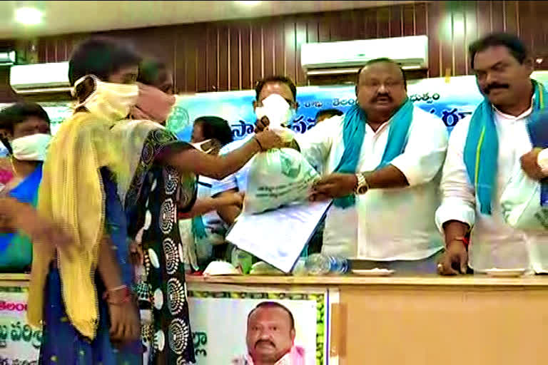 gangula kamalakar on farmerst harvesting crops