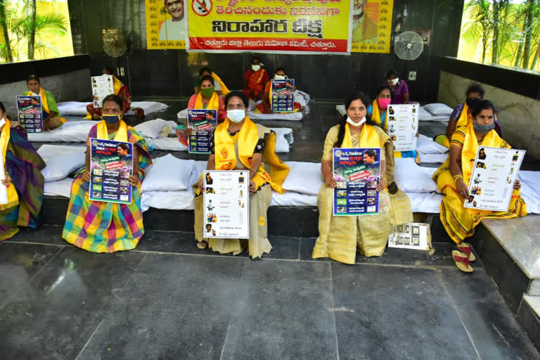 tdp telugu women protest in chittore against wine shops