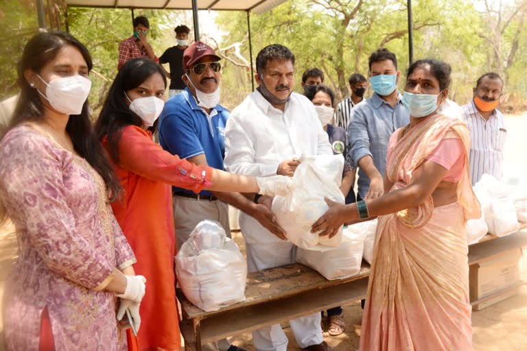 mla muta gopal groceries distribution in hyderabad