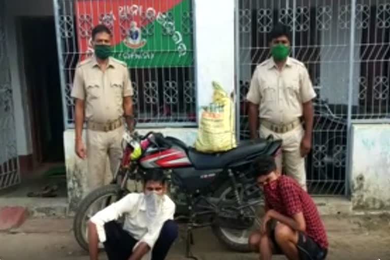 bhanjanagar-excise-raid-20-ltr-desi-wine-seize-two-arrested