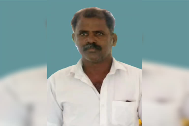 ஊராட்சி மன்றத் தலைவர் நெருக்கடியால் ஒருவர் தற்கொலை