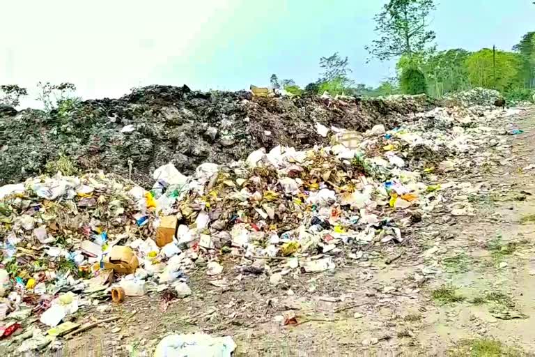 unclean environment prevailing in a busy area of biswanath