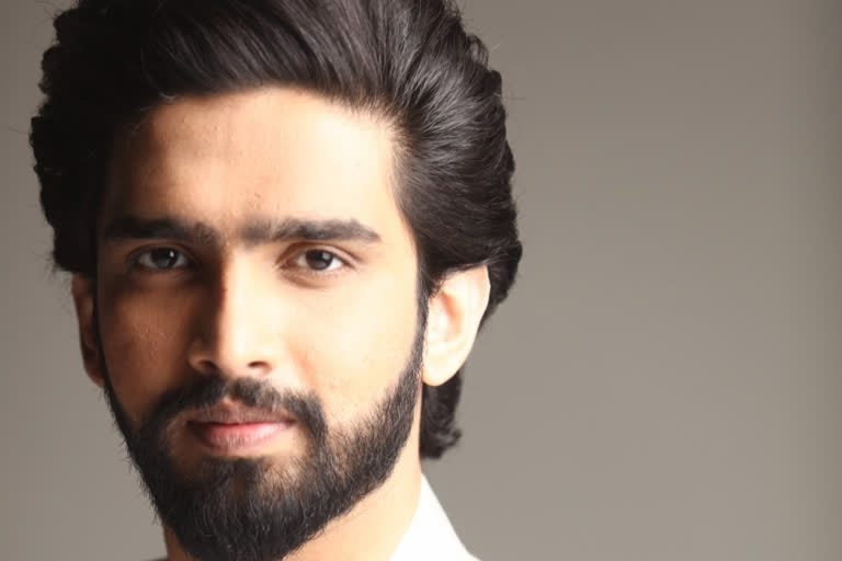 amaal-mallik-records-with-macedonian-symphonic-orchestra-for-saina-biopic