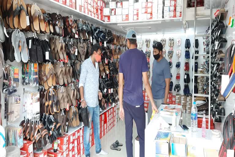 pune shops opened