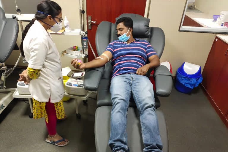 A PSI saves a patient's life with donate his blood while on duty