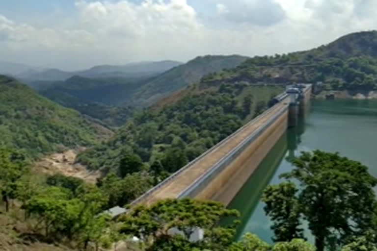 ഇടുക്കി  ജലനിരപ്പ്  ഇടുക്കി അണക്കെട്ട്  ആശങ്ക  idukki  dam  water level  increased