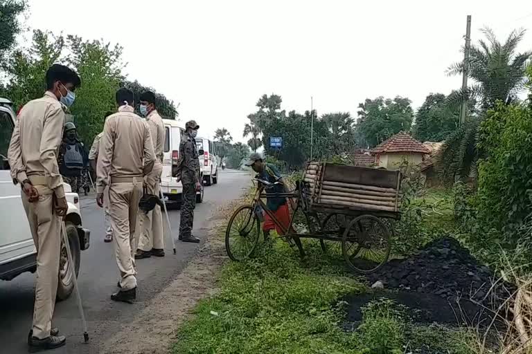 Thousands of tons of coal being stolen daily in lockdown in pakur