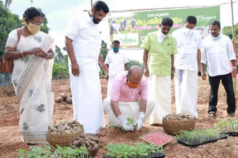 സിപിഐ ജില്ലാ കൗണ്‍സില്‍ നടപ്പാക്കി കൊണ്ടിരിക്കുന്ന 'ഹരിതം 2020' പദ്ധതി മാതൃകാപരം; കൃഷിമന്ത്രി  latest pathanamthitta  'ഹരിതം 2020'