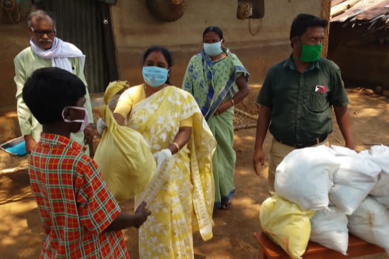 Food distribution in Purulia