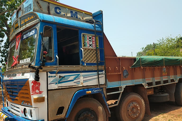 Truck hit man from behind in kanker