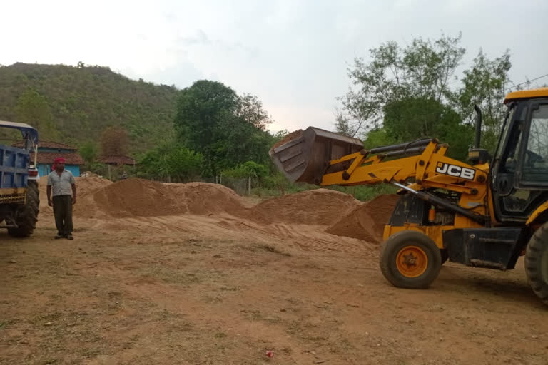 administration taken action against sand mafiya in balaghat