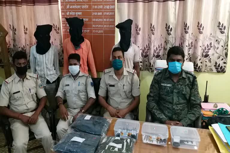 three militants arrested in latehar