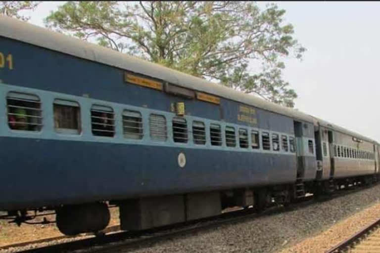 Jharkhand govt arranges 56 more trains to bring back stranded people