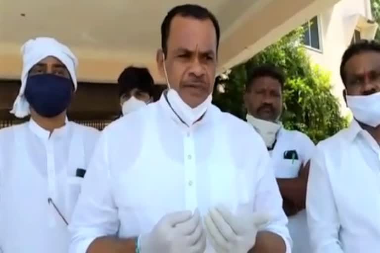 mp komatireddy venkatareddy on pothireddypadu