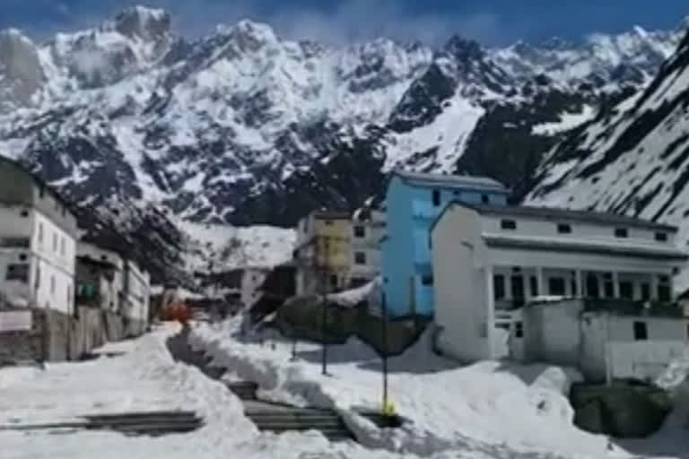 Snowfall in Kedarnath