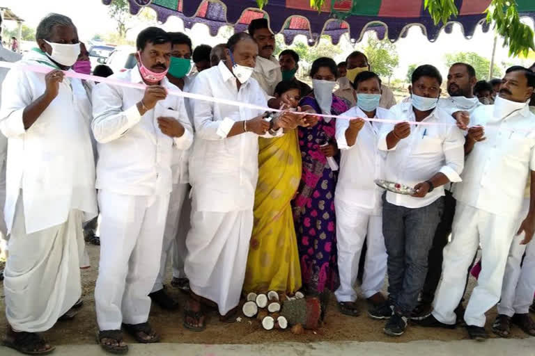 mla madhan reddy started development programs in narsapur mandal