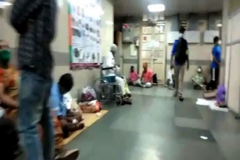 BJP leader attacks Maharashtra govt, shares video of patients sleeping on floor of KEM hospital