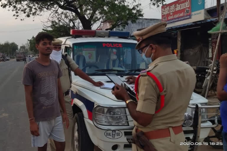 Penalties were imposed to who does not wear masks in warangal rural district