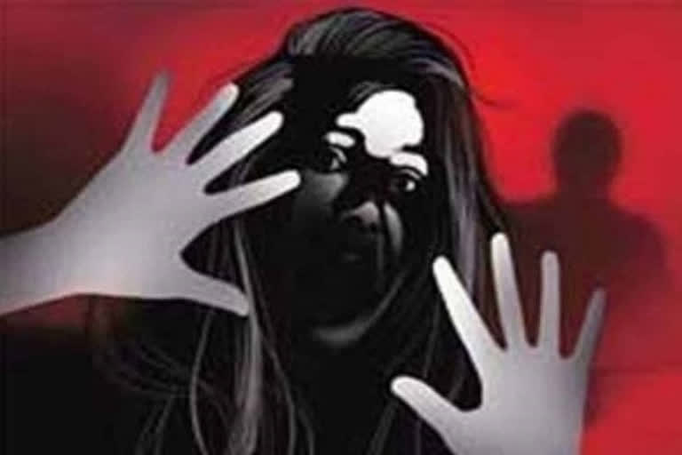 Woman abducted  raped in Uttar Pradesh  യുപി ക്രൈം  തട്ടിക്കൊണ്ട് പോയി പീഡിപ്പിച്ചു  പീഡിപ്പിച്ചു  Uttar Pradesh