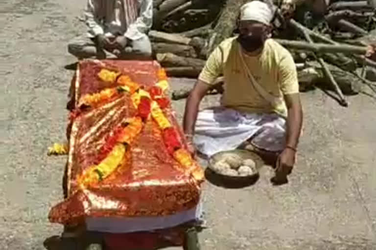 Dispute over cremation in Mandi