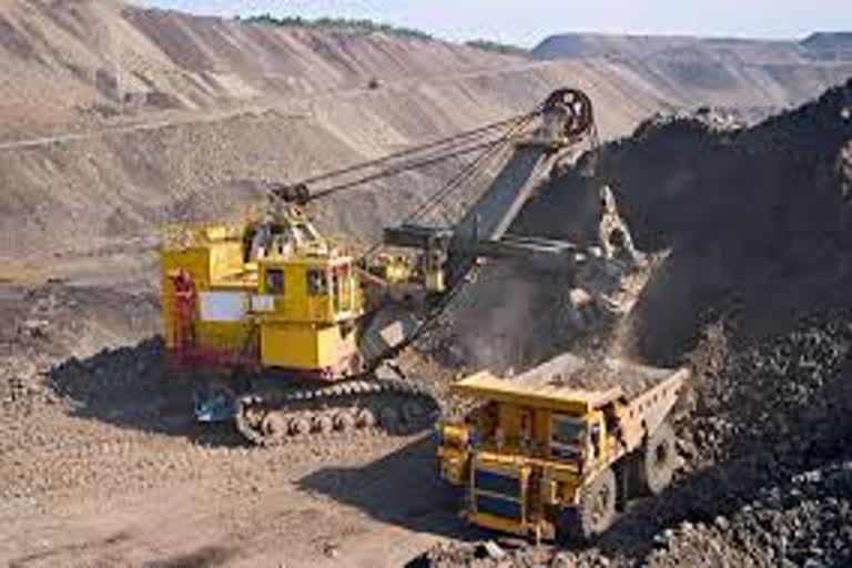 private investment will increase in mineral sector 500 mines will be auctioned