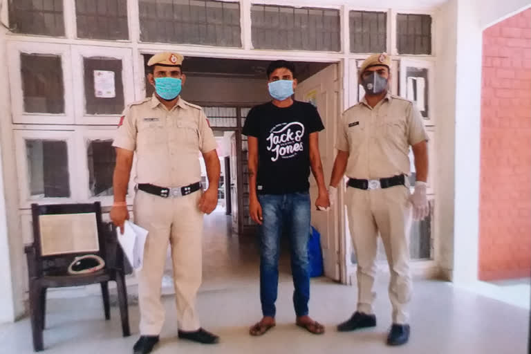 Police arrested battery thief in gurugram