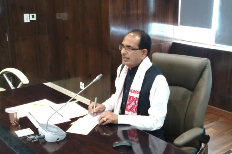 Shivraj Singh writes to seven chief ministers for safe movement of laborers in bhopal