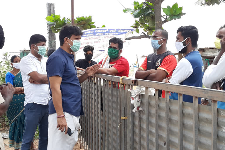 Mla bharath shetty visit guddekopla sealdown area