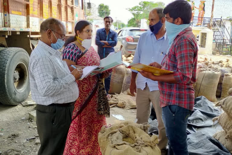 civil supply vikarabad district manager visited ikp centers