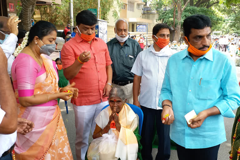 Felicitation for Civil Labors by BBMP Corporator